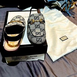 Gucci loafers for kids, size 29 including original box & dust bag. Lightly worn